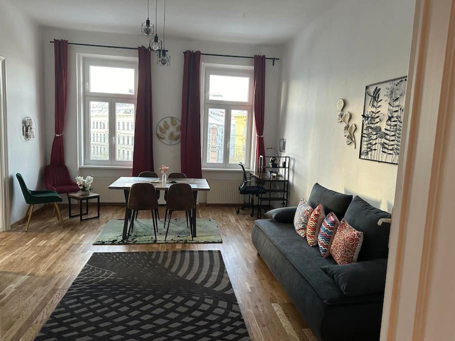 Klimatisierter Wiener Altbauflair Im Zentrum Wiens Exteriér fotografie